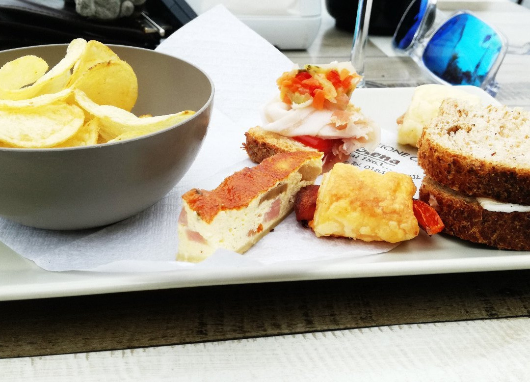 Time Cafe, Bruschette & Cocktails