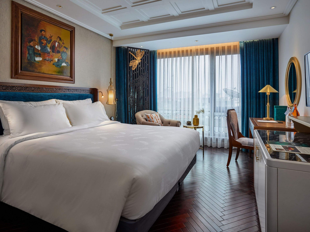 Peridot Grand Luxury Boutique Hotel