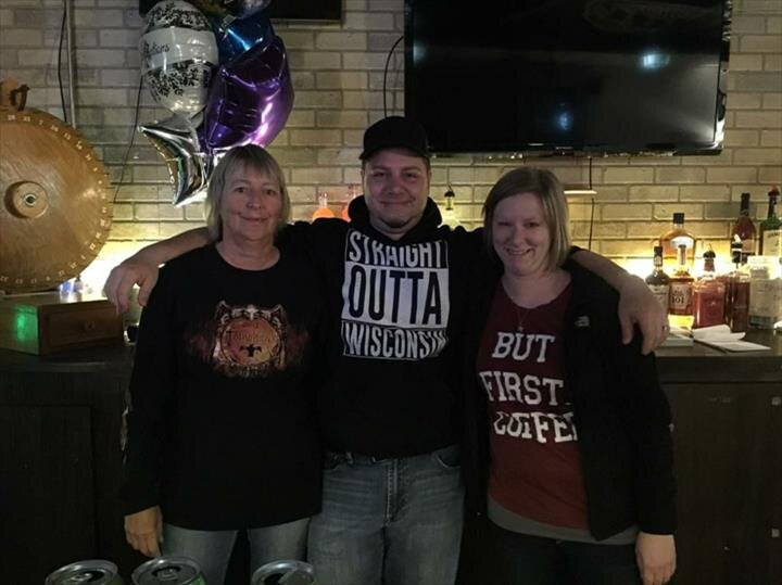 Last Nite Bar & Grill