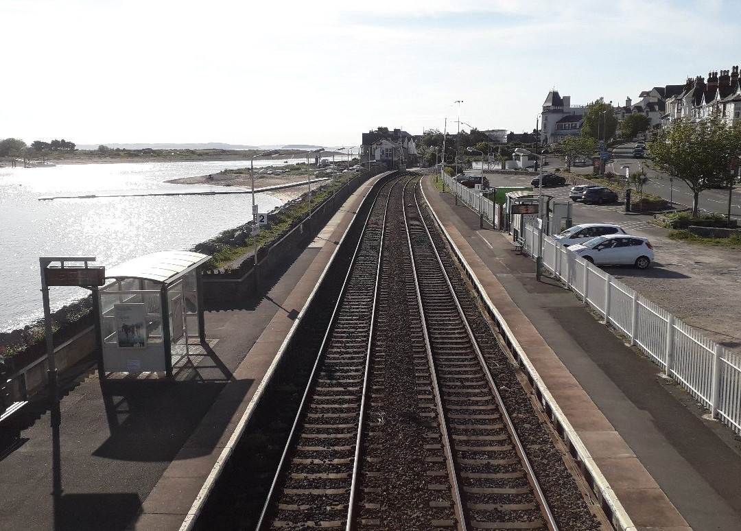 Deganwy Railway Station景点图片