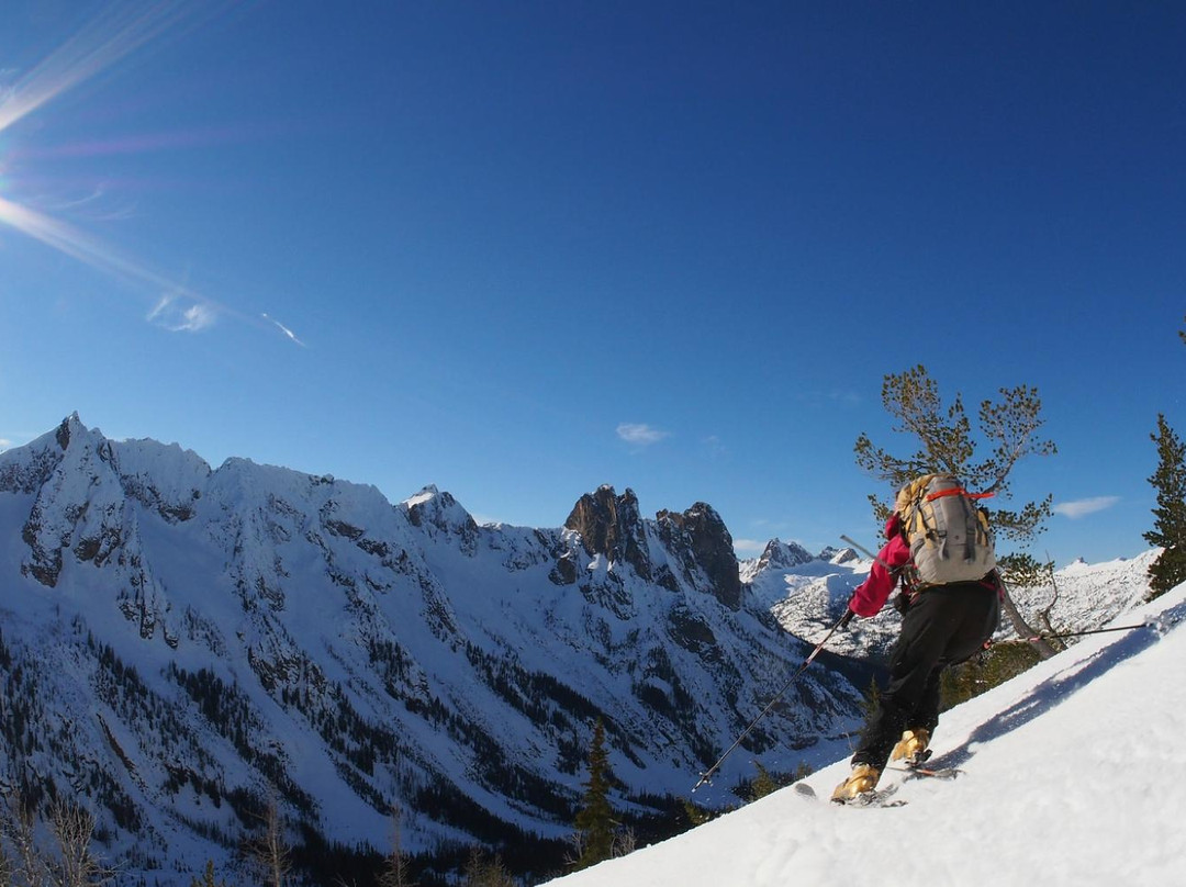 North Cascades Mountain Guides
