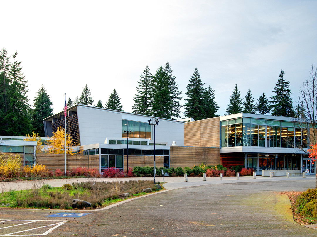 Firstenburg Community Center-温哥华必去景点