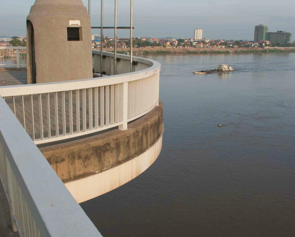 乌栋旅游景点-克洛伊断桥