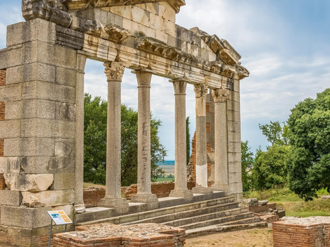 Tours Albania & Balkans-地拉那必去景点