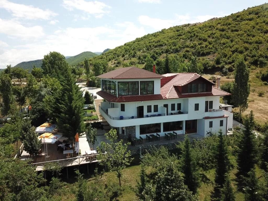 Prrenjas旅游攻略图片