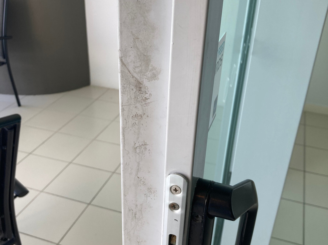 马瑞拿海滨酒店主图