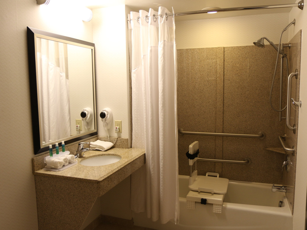 Holiday Inn Express Pittsburgh E - Waterfront Dr By IHG主图