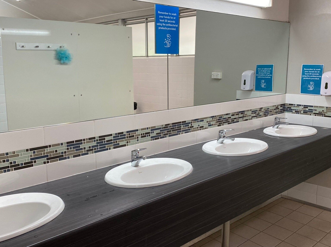 海洋海滩度假村和假日公园主图