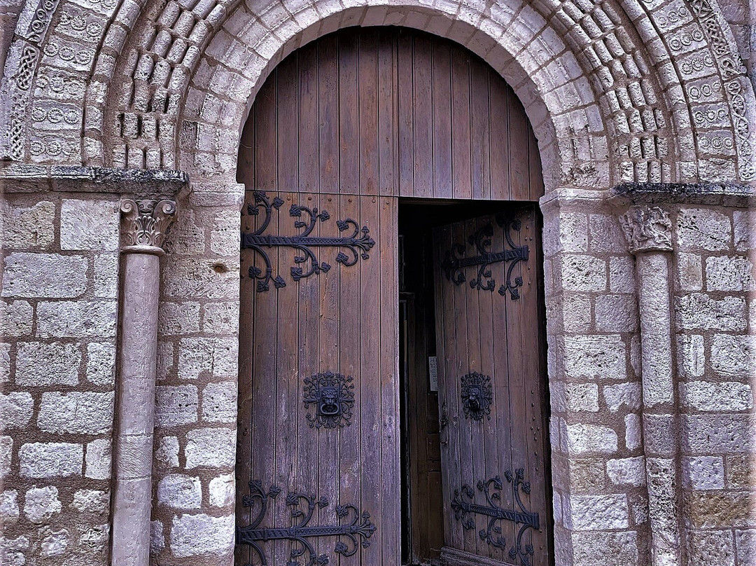 Eglise Et Prieuré De Saint Gaultier景点图片