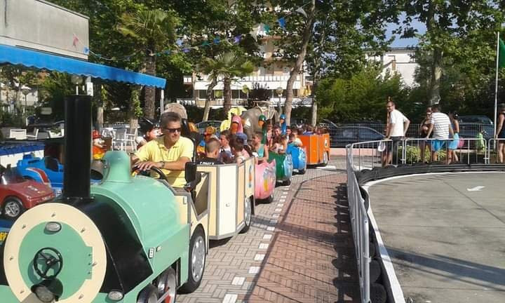 Parco Giochi dei Cigni-Villamarina必去景点