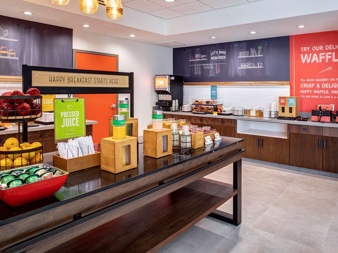 Hampton Inn & Suites Indio主图