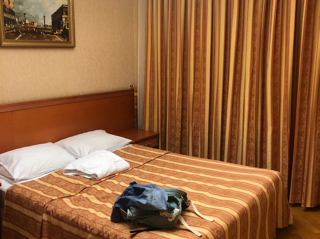 Intourist Hotel主图