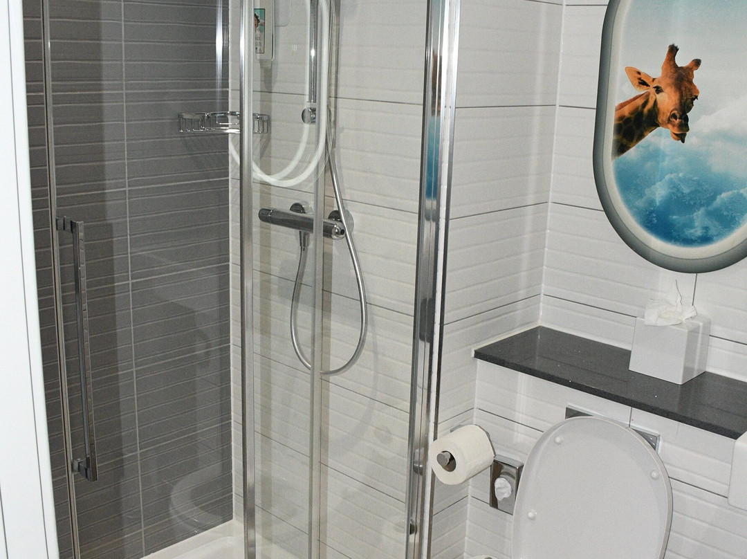 宜必思尚品伦敦希思罗机场酒店主图