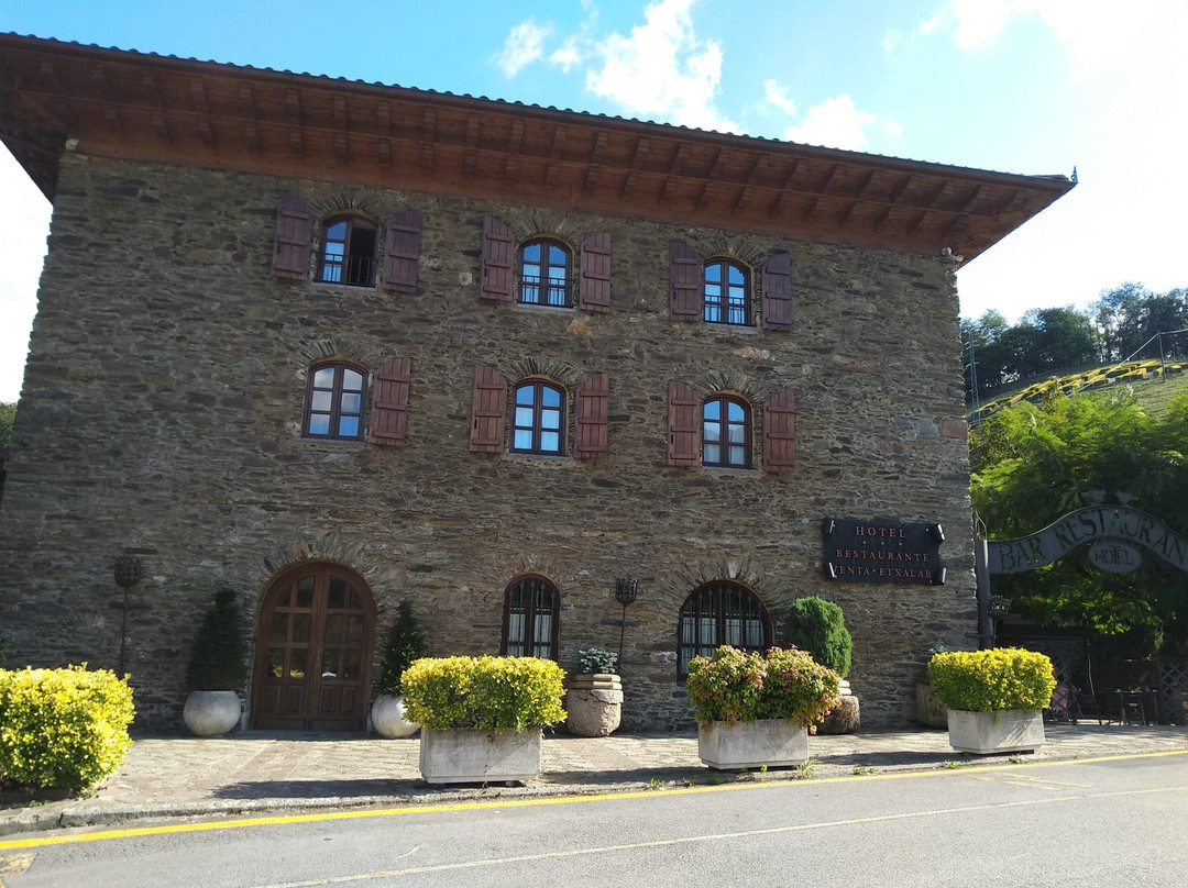 文塔德埃萨拉尔酒店主图