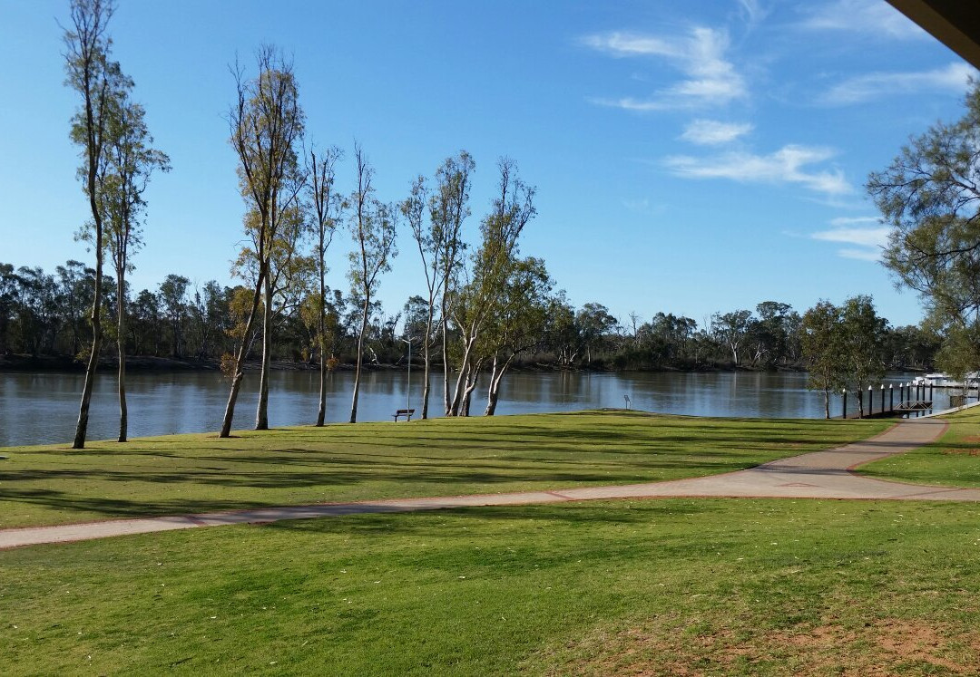 洛克斯顿社区汽车旅馆酒店主图