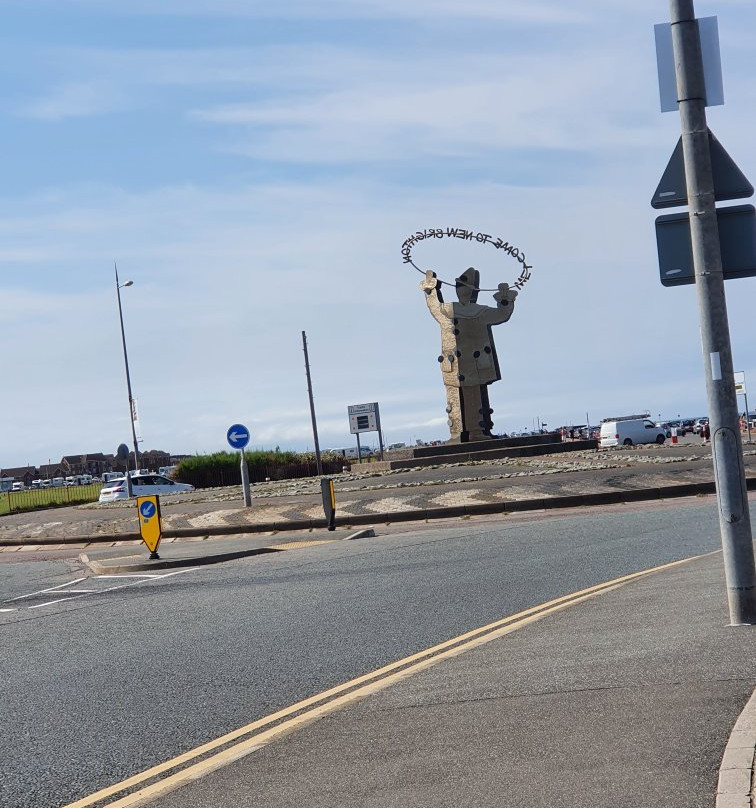 Welcome To New Brighton Statue景点图片