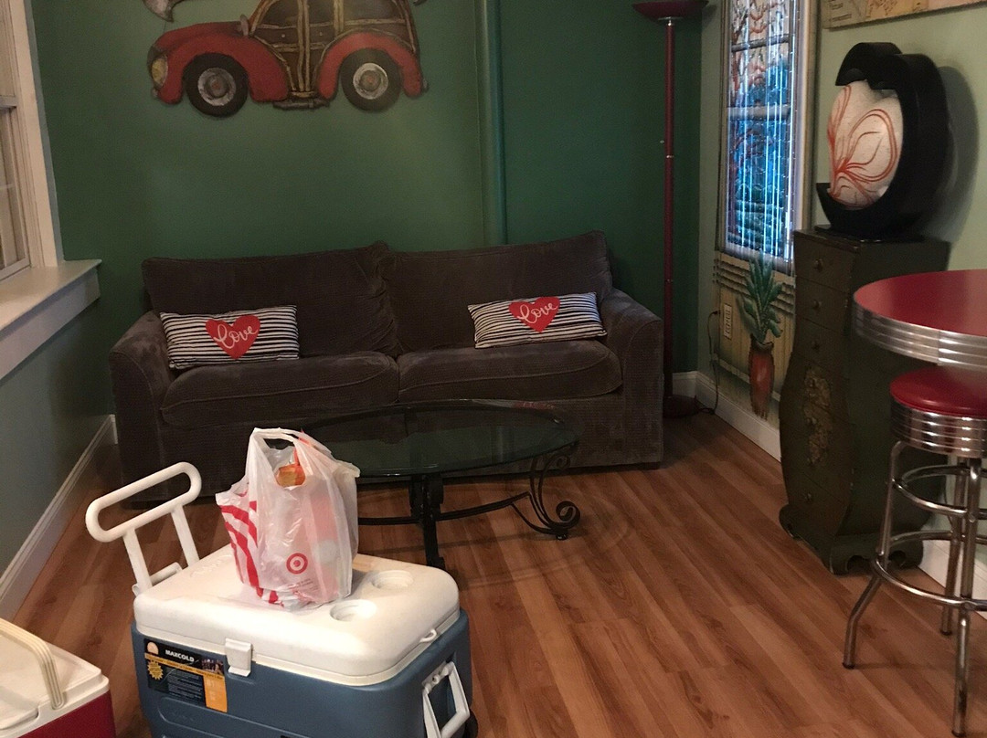 冒险套房酒店主图