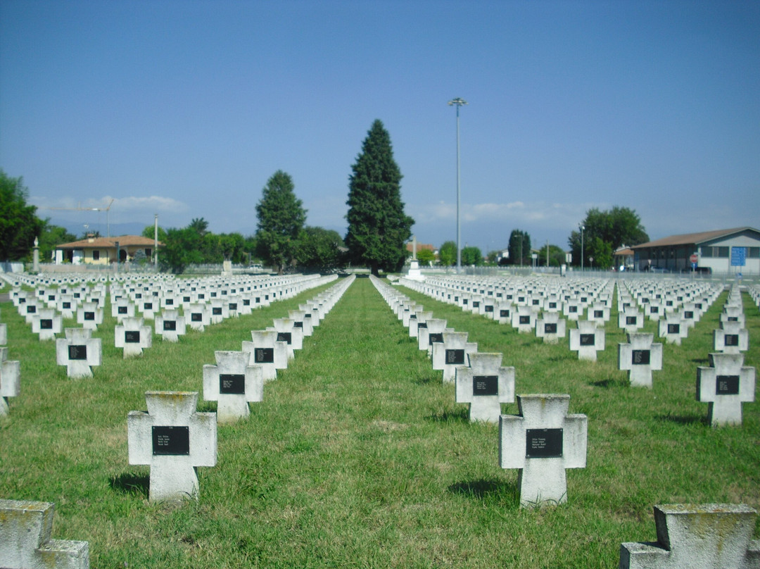Cimitero militare景点图片
