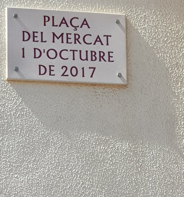 Placa del Mercat景点图片