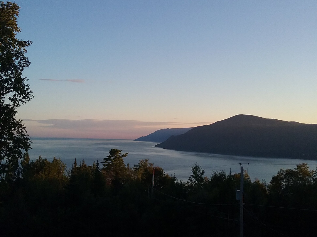 自然画笔乡村度假酒店主图