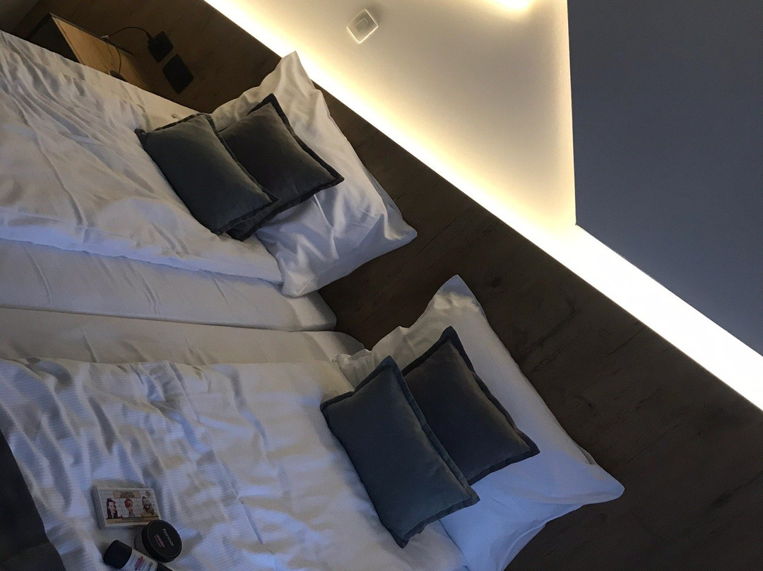 Orange Hotel主图