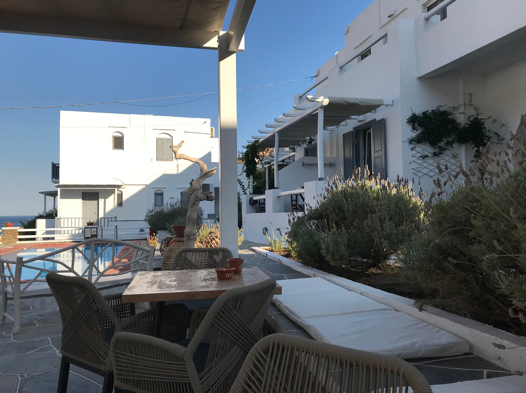 Mosha Pension
