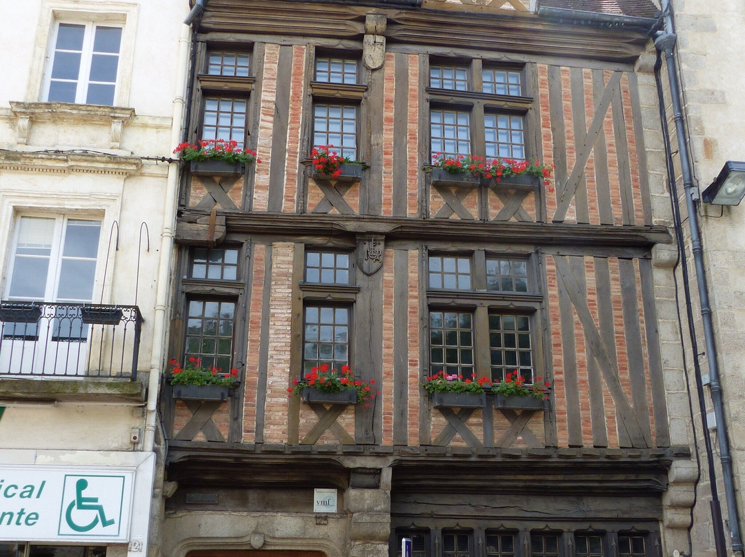 Église Saint-Léonard-Alencon必去景点