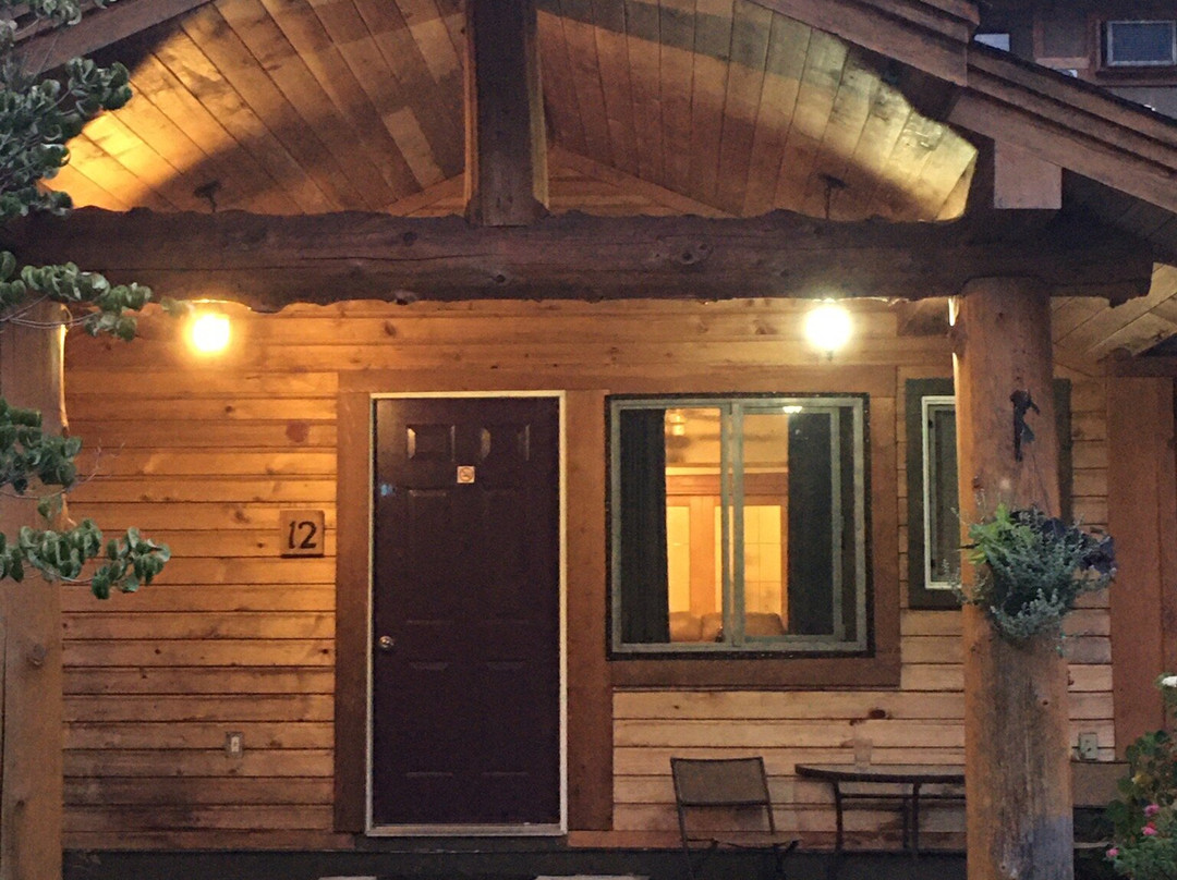 Bella Coola Mountain Lodge主图