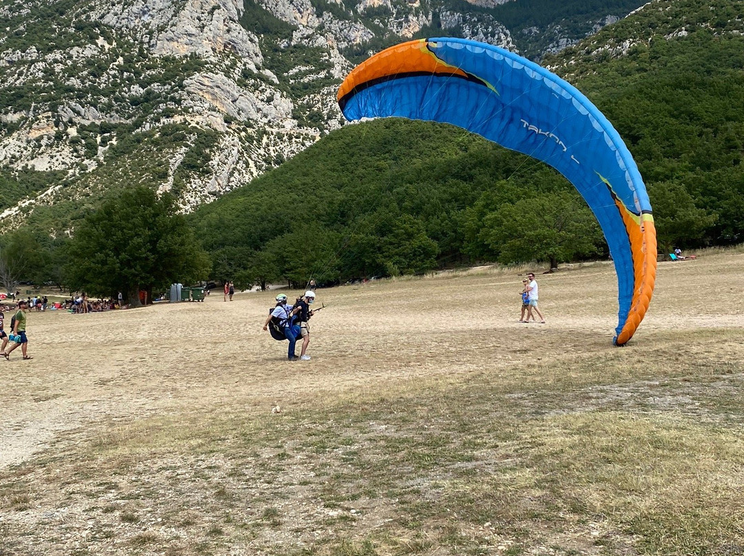 Roc n' Vol - Day Tours-穆斯捷-圣玛丽必去景点