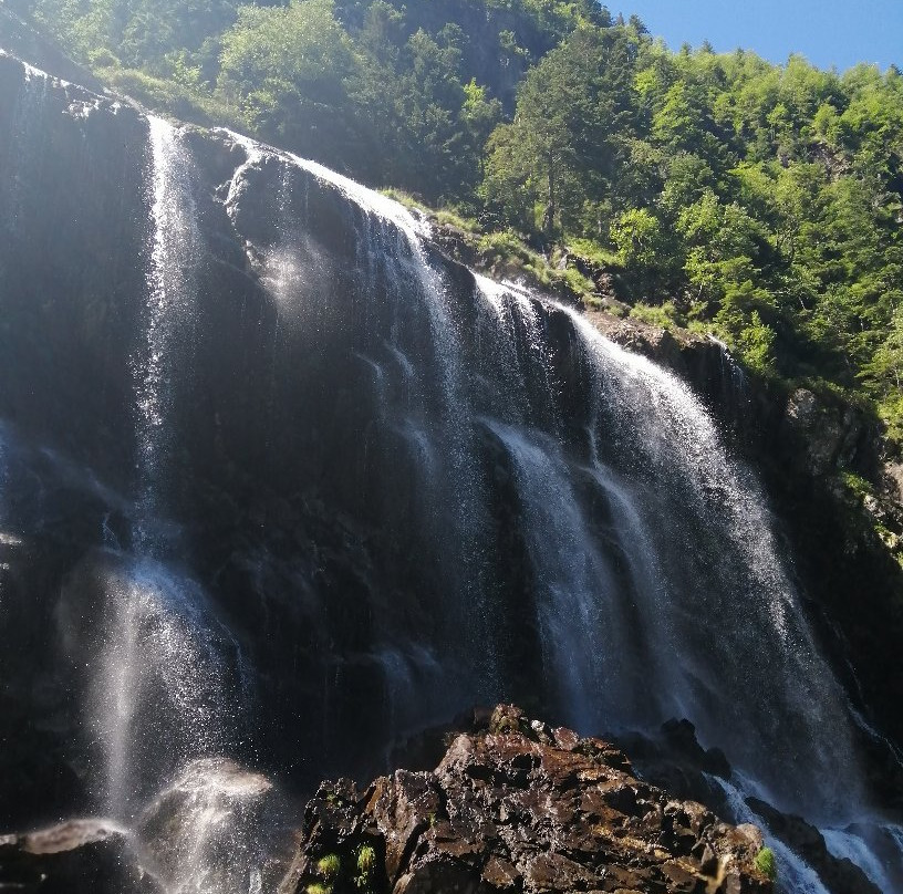 Cascade d'Ars-Aulus-les-Bains必去景点