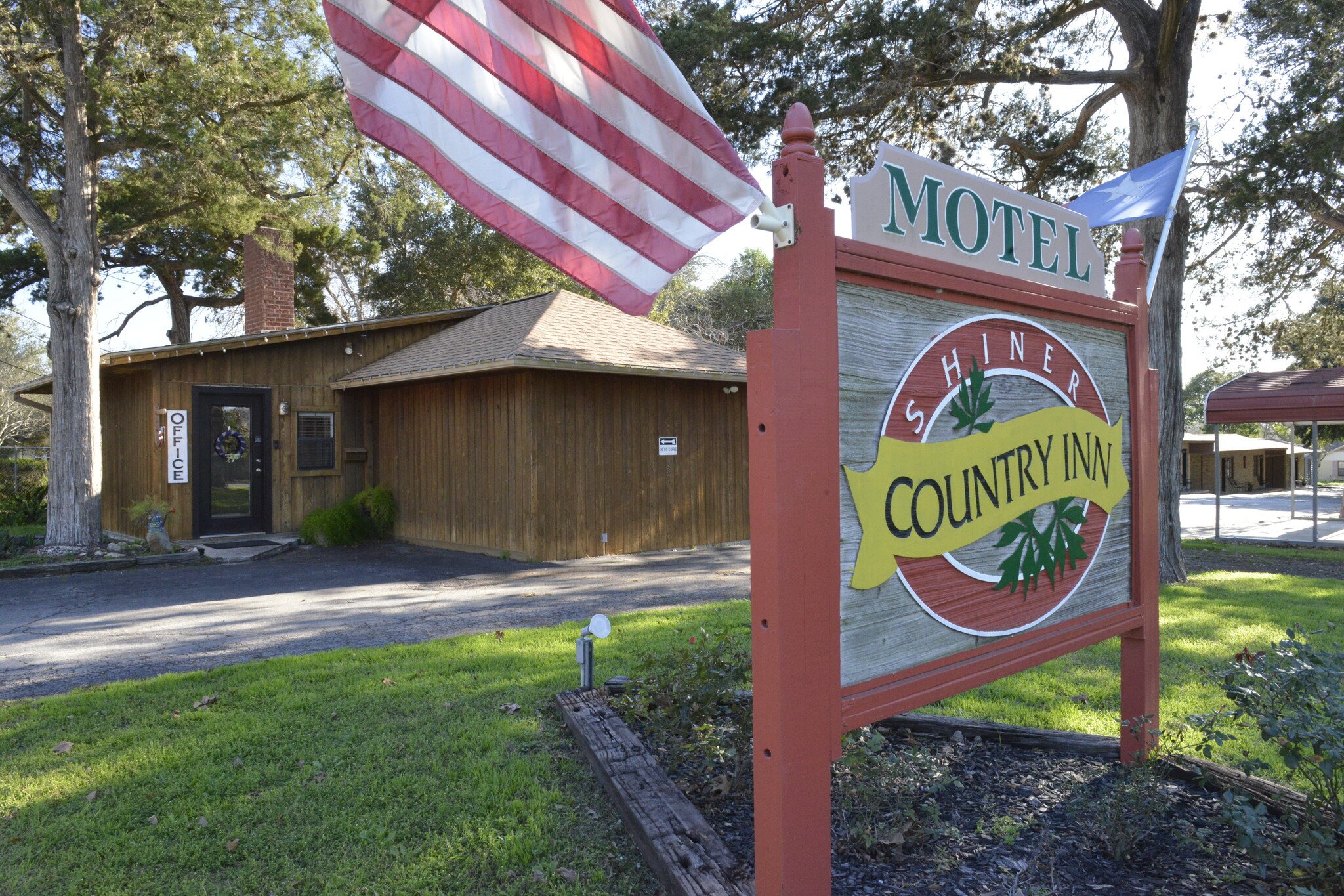 Shiner Country Inn-官方