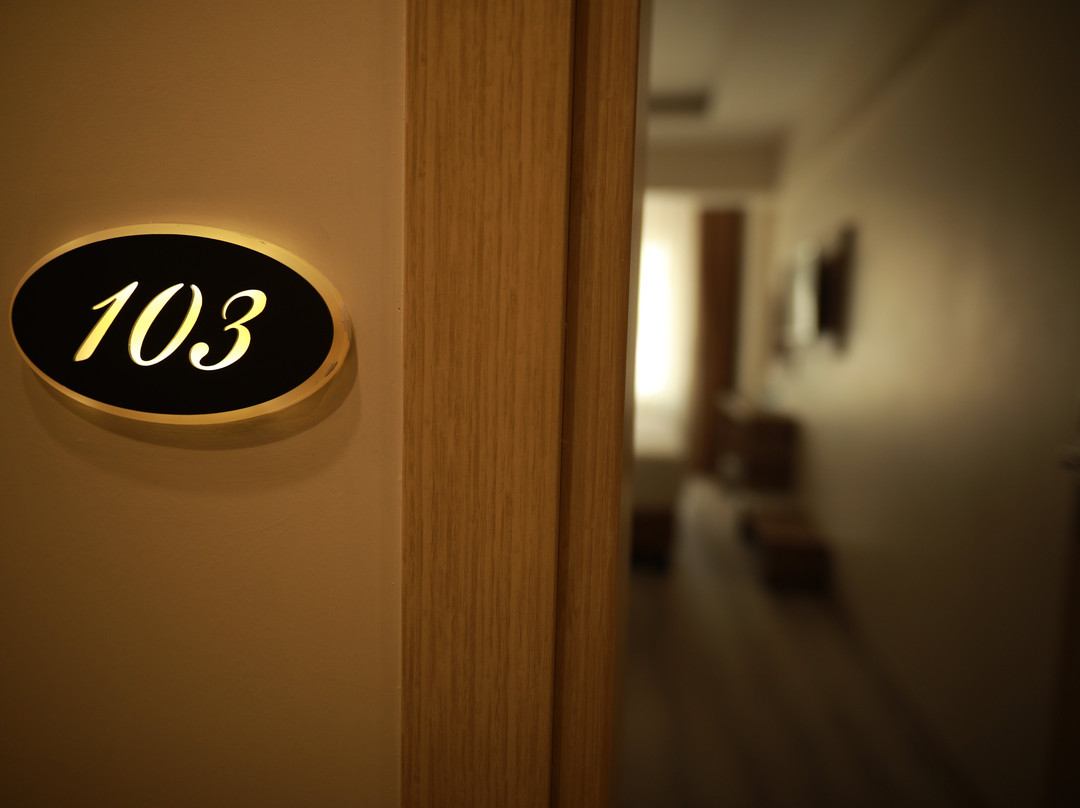 Line Suite Hotel主图