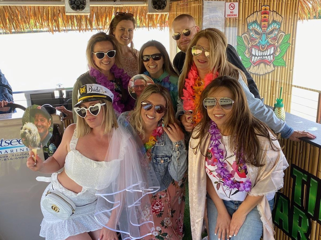 CLE Tiki Barge-克利夫兰必去景点