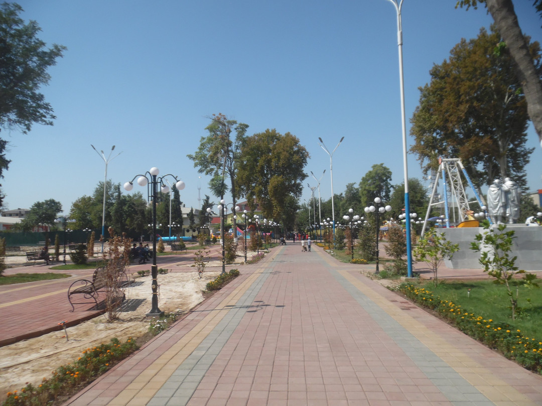 Rahmon Murchaev Park景点图片