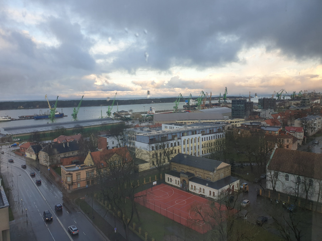 安伯顿克莱佩达酒店主图