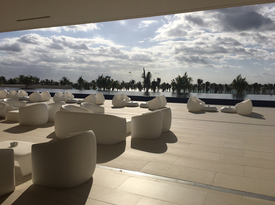 The Spirit Rock Outpost & Lodge主图