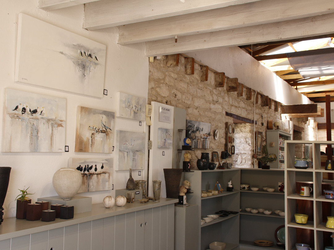 Stone Fish Studio and Gallery景点图片