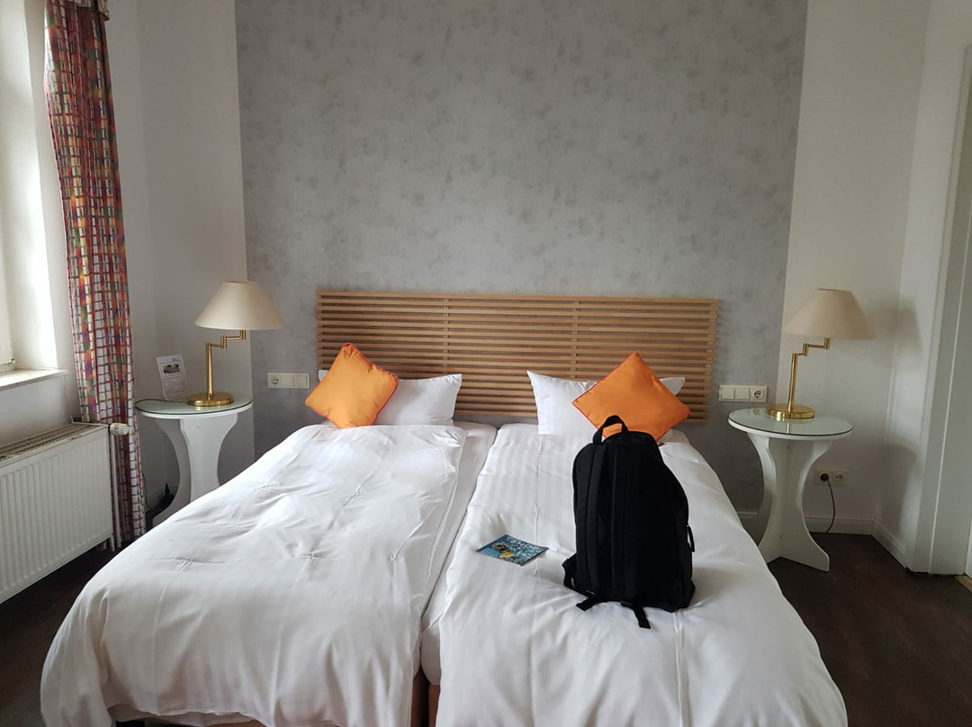 Classic Flair Hotel主图