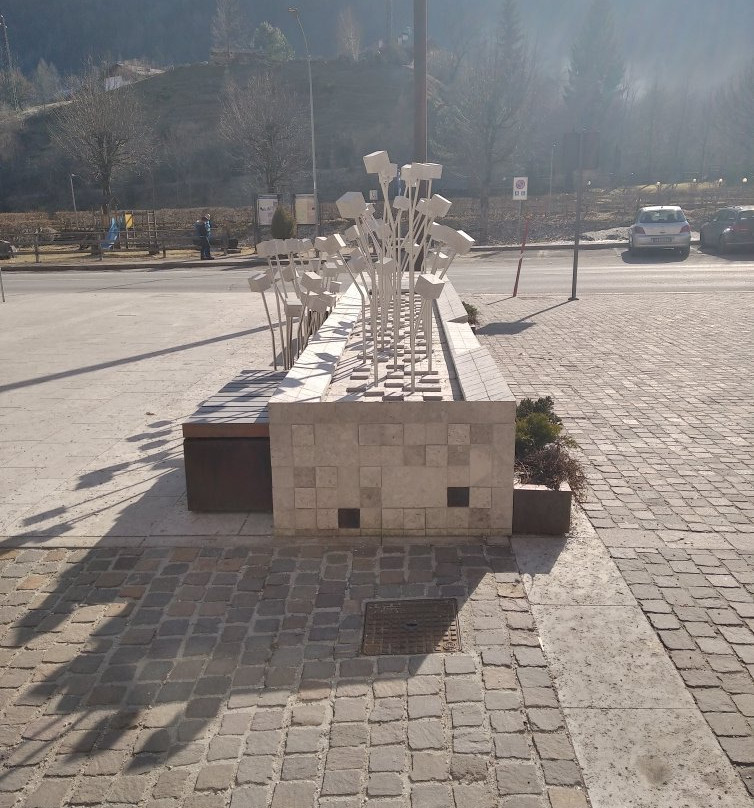 Fontana dei Chiodi-Forno di Zoldo必去景点