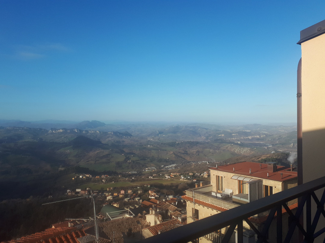 拉格罗塔酒店主图