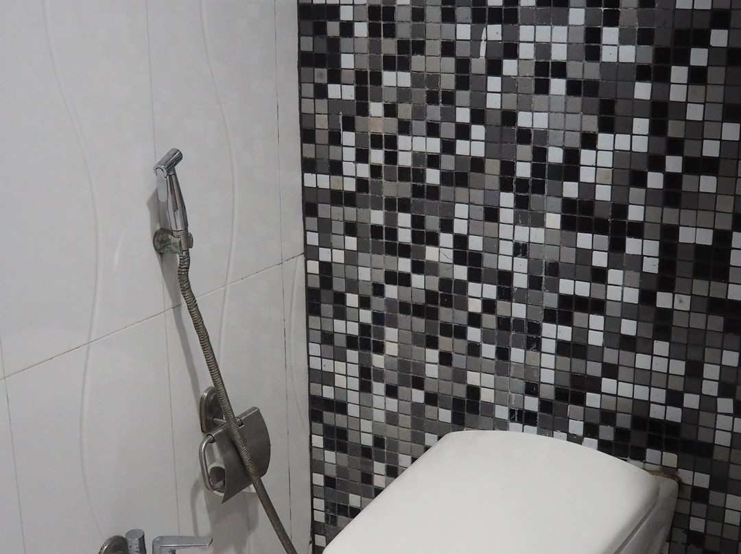 皇家美兰奇酒店主图