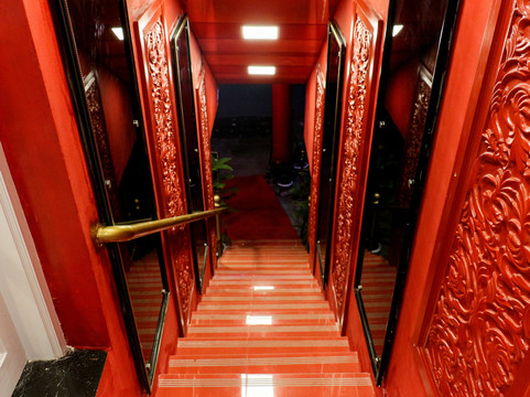 Chopsticks and Chutney主图