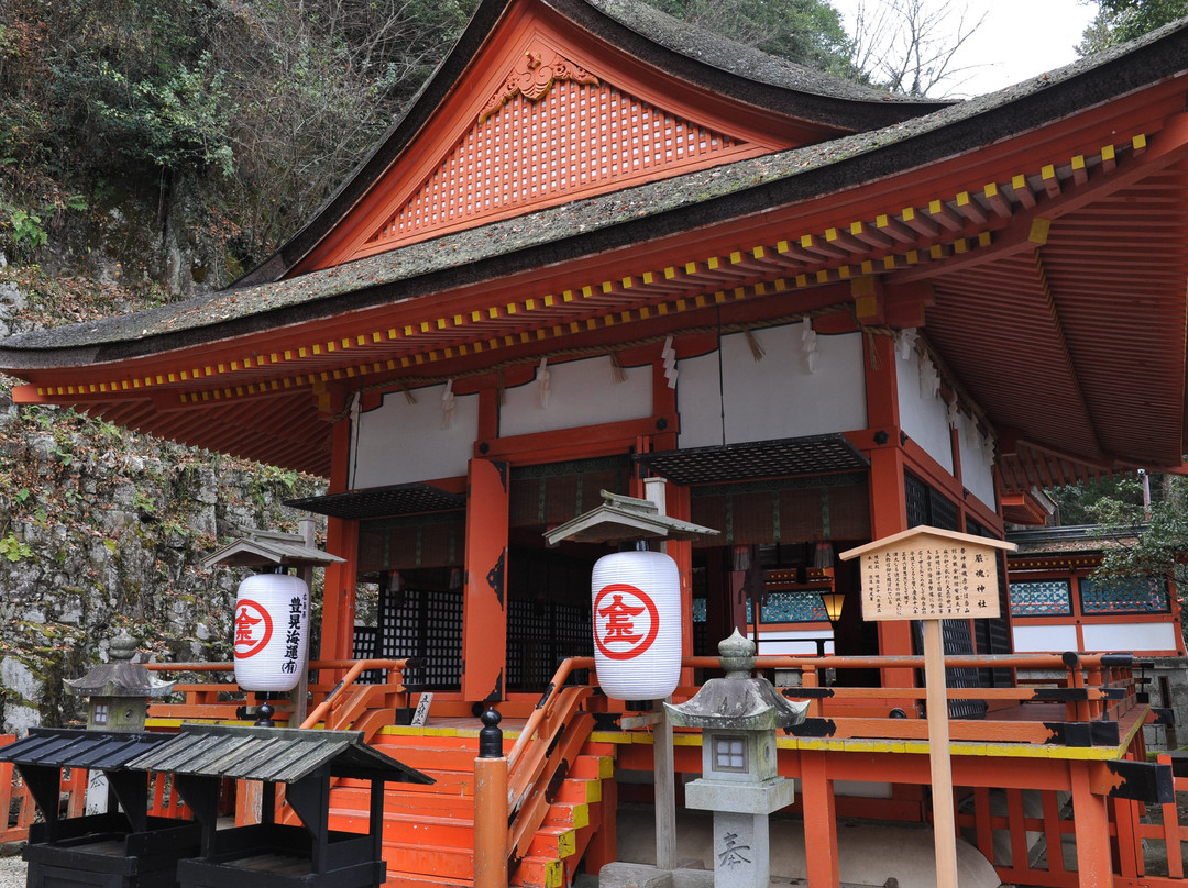 Izutama Shrine景点图片