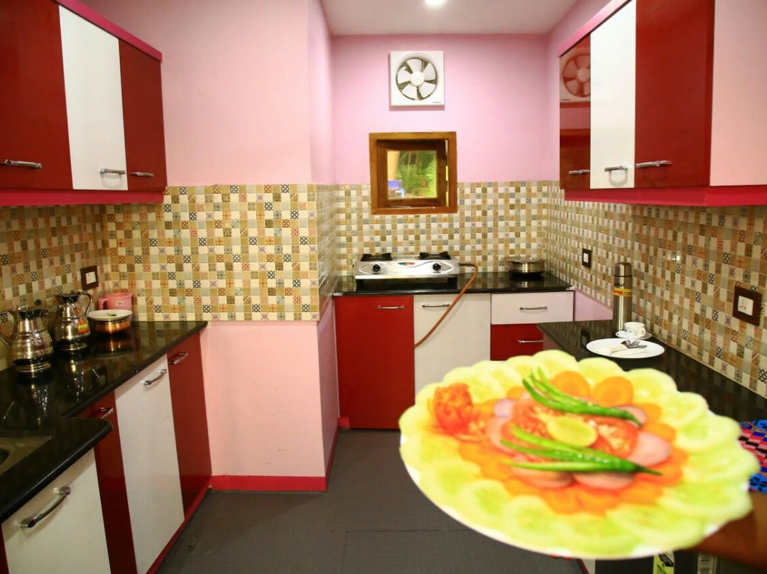 Happy House Boat景点图片