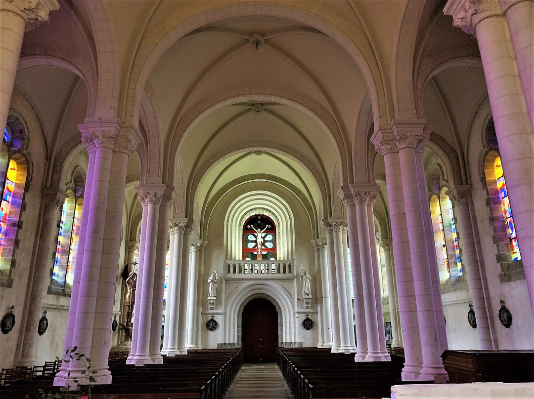 Eglise de St Michel-Saint-Michel-Mont-Mercure必去景点