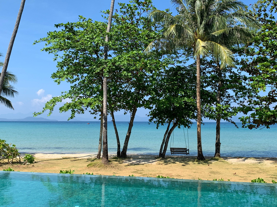 Mira Montra, The Beachfront Resort主图