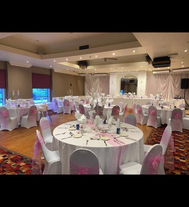 The Plough Hotel主图