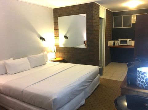 斗牛士汽车酒店主图