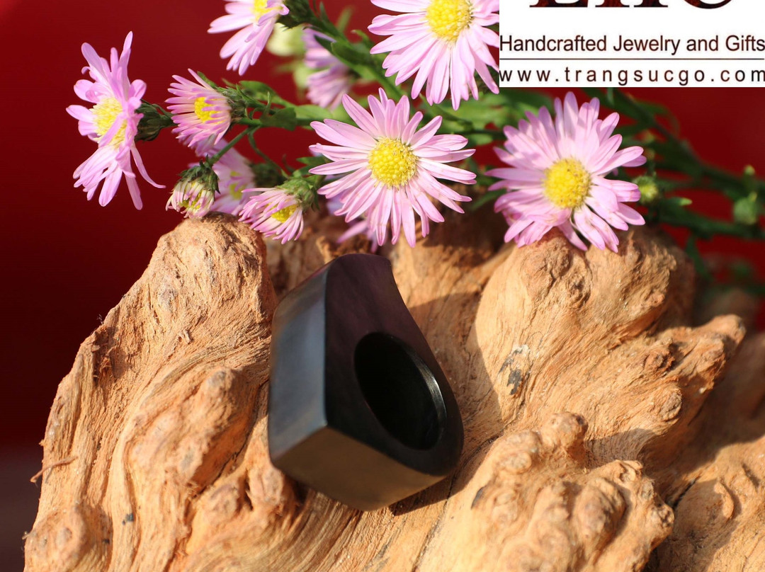 LHC Wooden Handcrafted Jewelry and Gifts-岘港必去景点