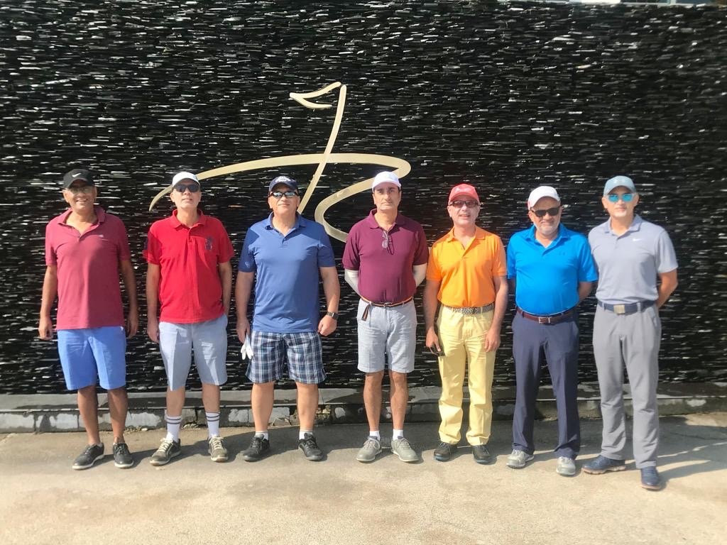 佛统府皇家宝石高尔夫度假村主图